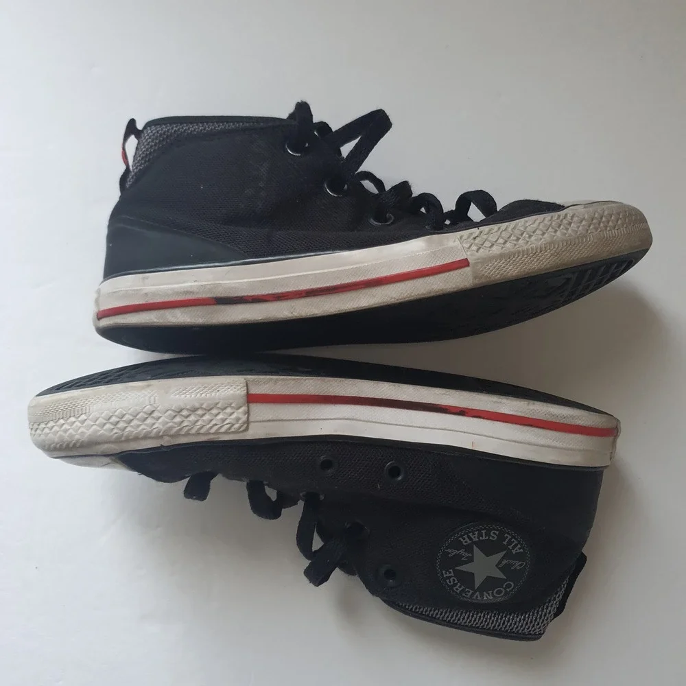 Converse Sz 2 Chuck Taylor All Star High Black Sneakers Kids Youth Unisex Shoes‎